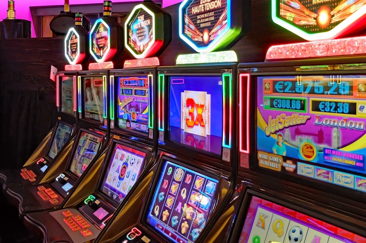 What Happens When You Win a Progressive Jackpot on Slots?