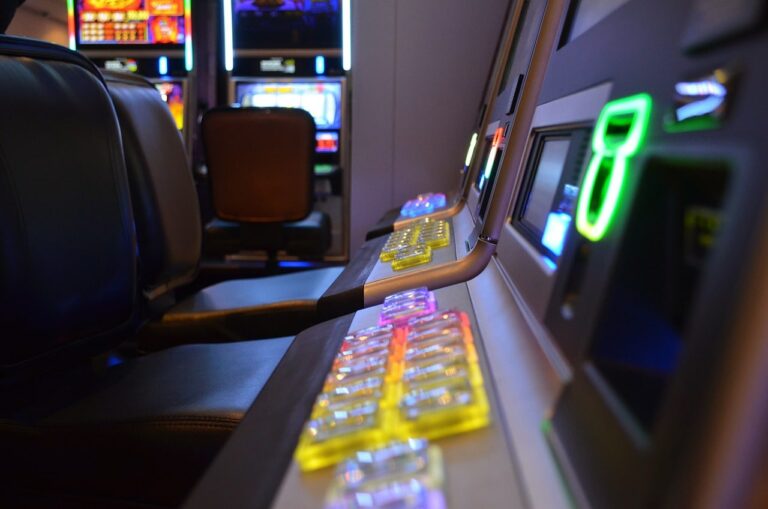 What Is a Fixed Odds Betting Terminal (FOBT Machine)?